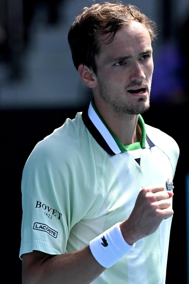 以精湛的三 以精湛的三