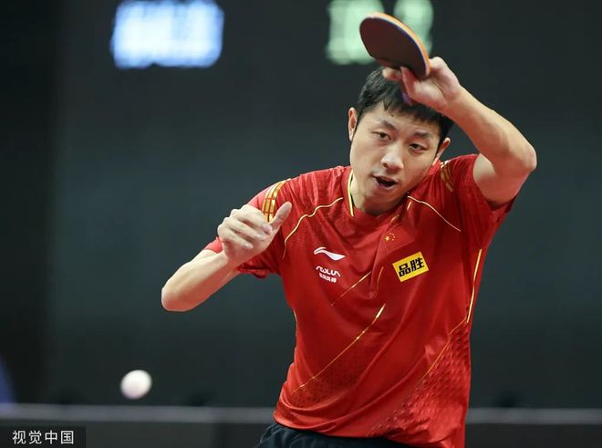 斗中脱颖而 斗中脱颖而