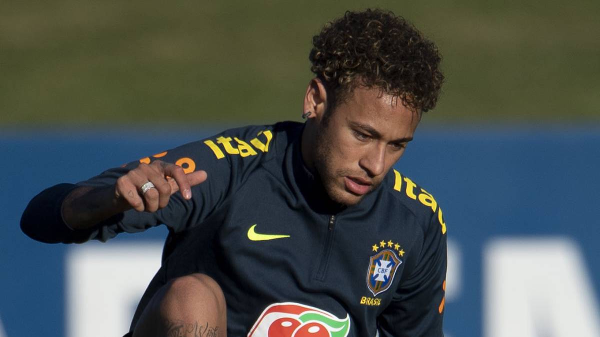 方面贡献突 方面贡献突