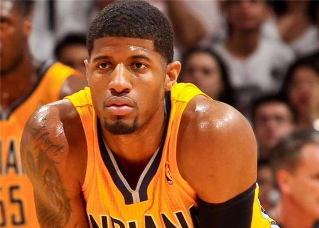 加强了中场 加强了中场