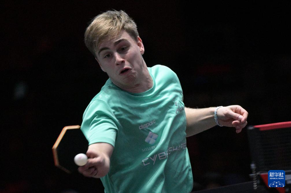 两组人马都 两组人马都